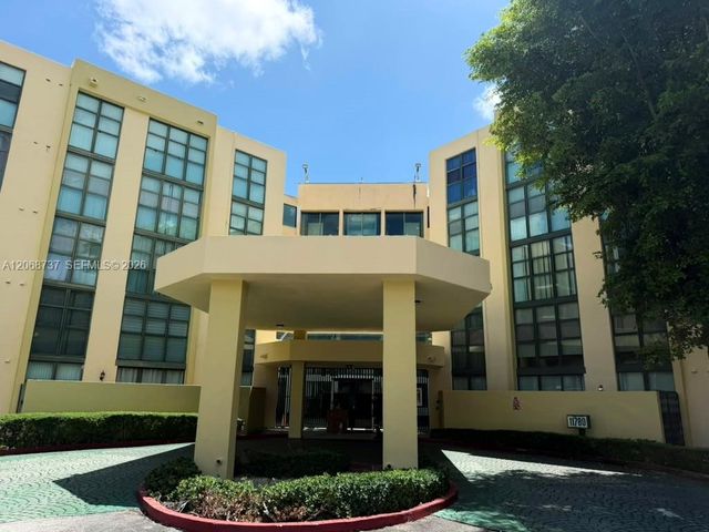 11780 SW 18th Street 215-2, Miami, FL 33175