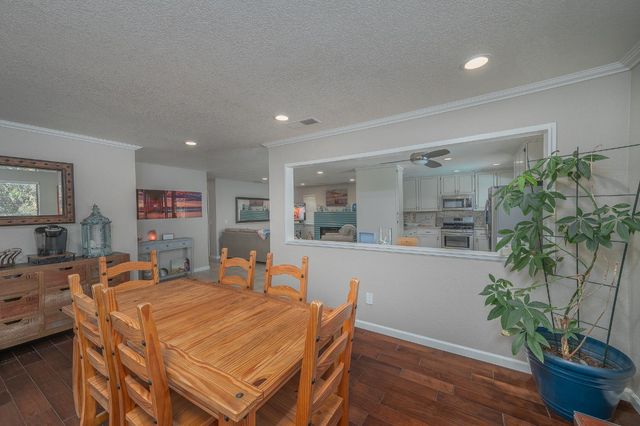 804 Hillswood Ct, Oakdale, CA 95361