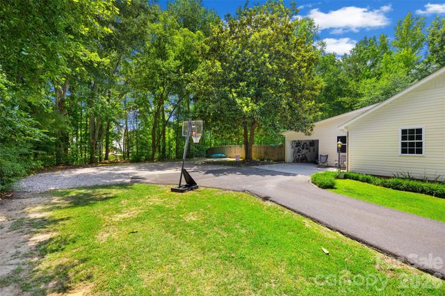 180 Lawson Lakes Drive, Clover, SC 29710