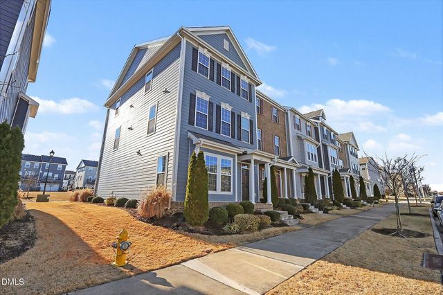 6425 Perry Creek Road, Raleigh, NC 27616