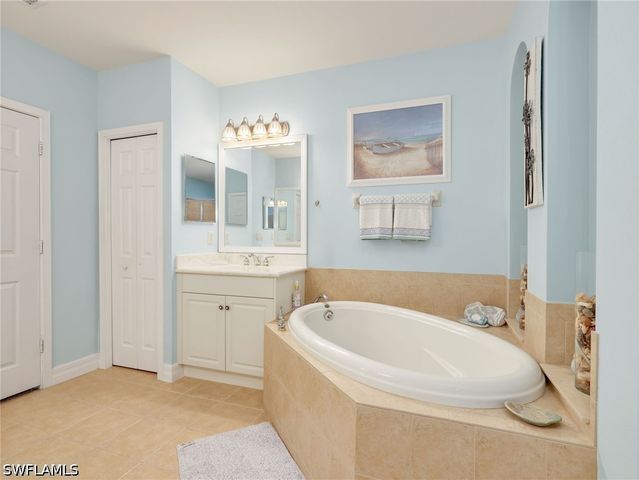 21522 Baccarat LN 102, Estero, FL 33928