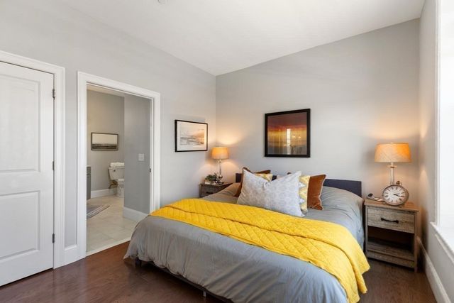 8 Sanborn Street 4011, Reading, MA 01867