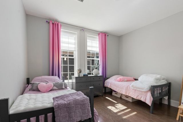 8 Sanborn Street 4011, Reading, MA 01867