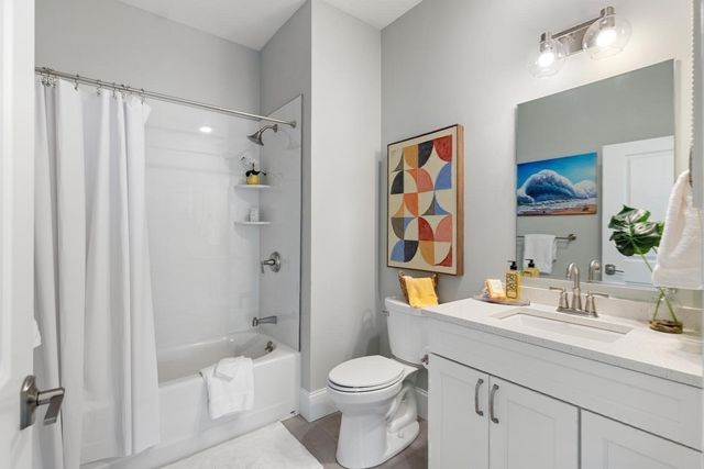 8 Sanborn Street 4011, Reading, MA 01867