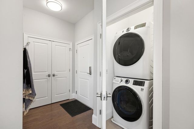 8 Sanborn Street 4011, Reading, MA 01867