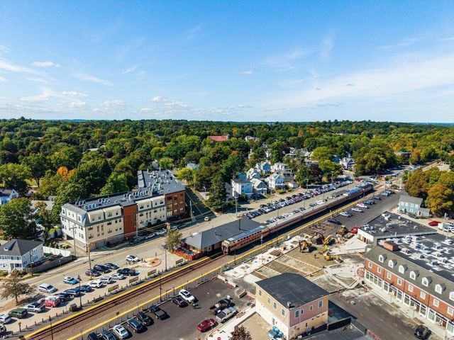 8 Sanborn Street 4011, Reading, MA 01867