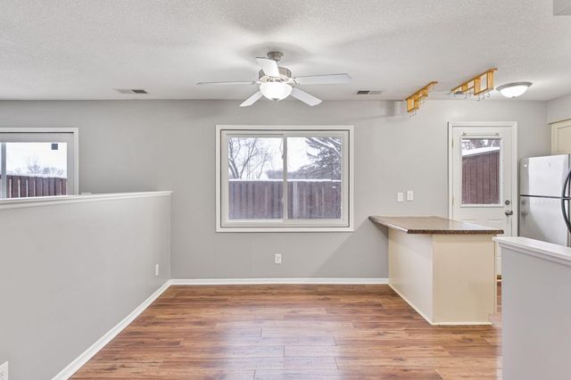 7888 Dunmore Road, Woodbury, MN 55125