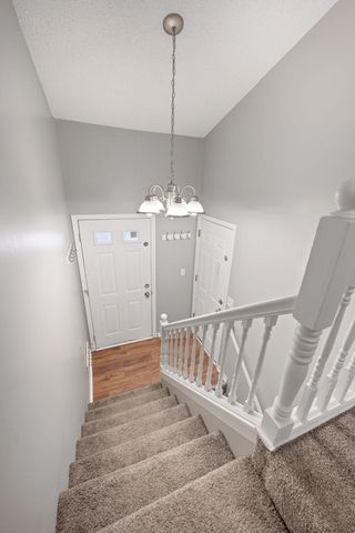 7888 Dunmore Road, Woodbury, MN 55125