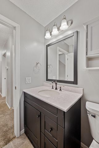 7888 Dunmore Road, Woodbury, MN 55125