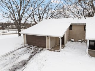 7888 Dunmore Road, Woodbury, MN 55125