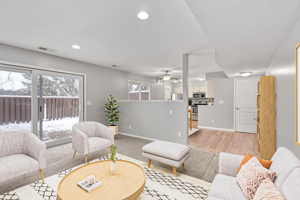 7888 Dunmore Road, Woodbury, MN 55125 — photo 3