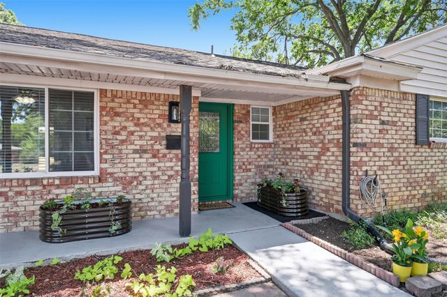5629 Wharton Drive, Fort Worth, TX 76133