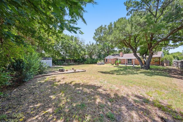 5629 Wharton Drive, Fort Worth, TX 76133