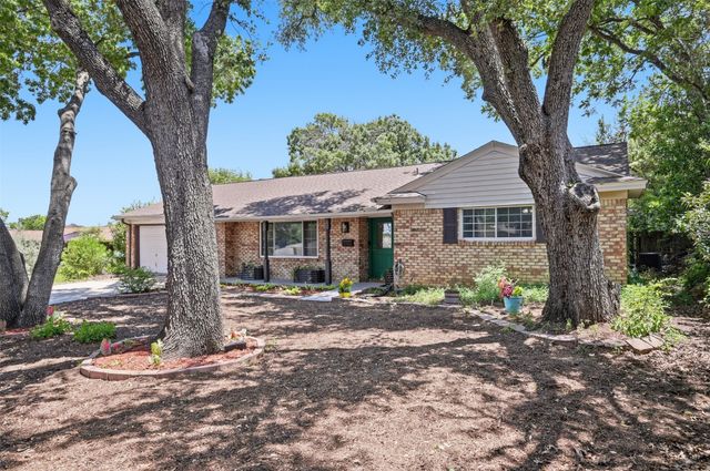 5629 Wharton Drive, Fort Worth, TX 76133