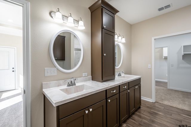 266 PR 6305, Mineola, TX 75773