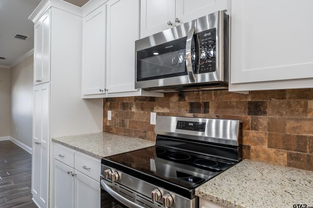 266 PR 6305, Mineola, TX 75773