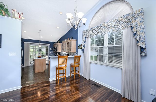 923 Elizabeth Court, Cuyahoga Falls, OH 44221