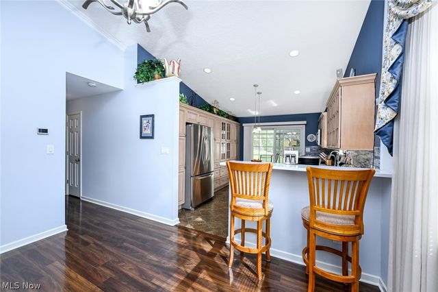 923 Elizabeth Court, Cuyahoga Falls, OH 44221