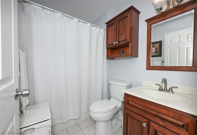 923 Elizabeth Court, Cuyahoga Falls, OH 44221