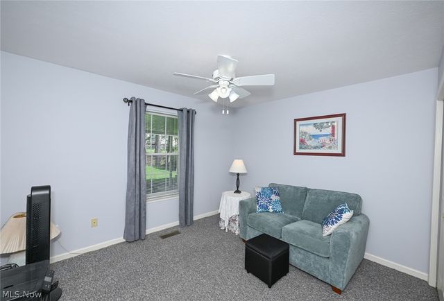 923 Elizabeth Court, Cuyahoga Falls, OH 44221