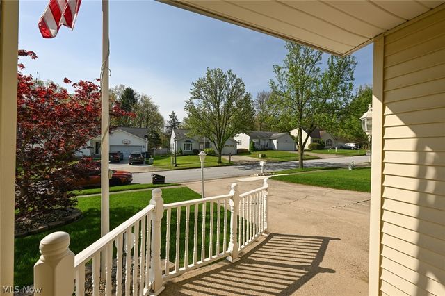 923 Elizabeth Court, Cuyahoga Falls, OH 44221