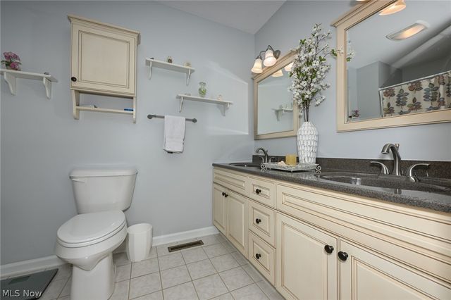 923 Elizabeth Court, Cuyahoga Falls, OH 44221