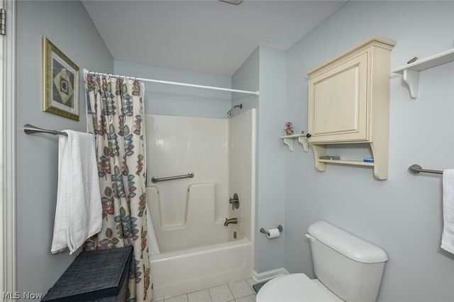 923 Elizabeth Court, Cuyahoga Falls, OH 44221