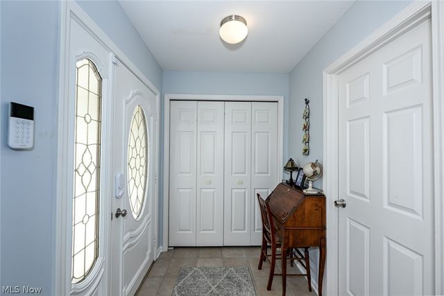 923 Elizabeth Court, Cuyahoga Falls, OH 44221