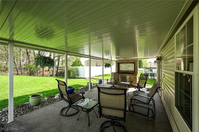 923 Elizabeth Court, Cuyahoga Falls, OH 44221