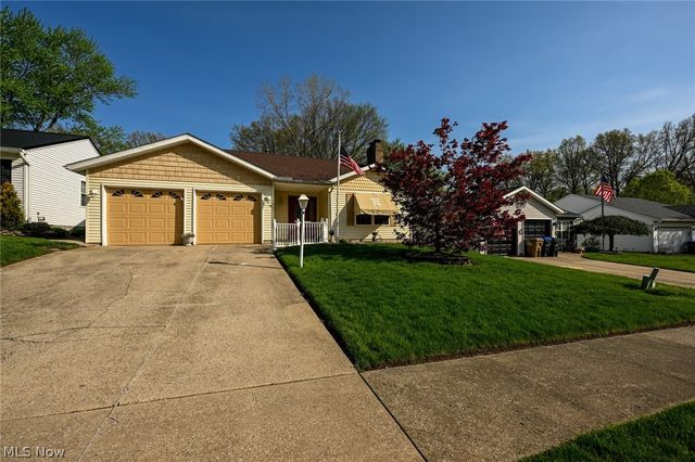 923 Elizabeth Court, Cuyahoga Falls, OH 44221