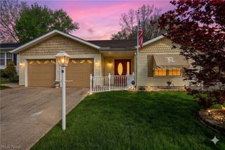 923 Elizabeth Court, Cuyahoga Falls, OH 44221