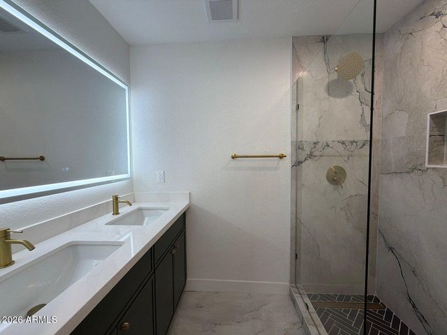 717 W CACTUS WREN Drive, Phoenix, AZ 85021