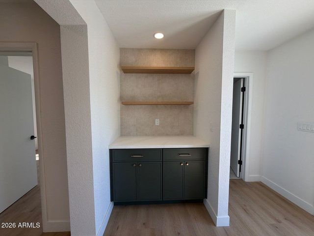 717 W CACTUS WREN Drive, Phoenix, AZ 85021