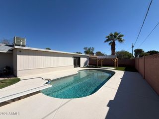 717 W CACTUS WREN Drive, Phoenix, AZ 85021
