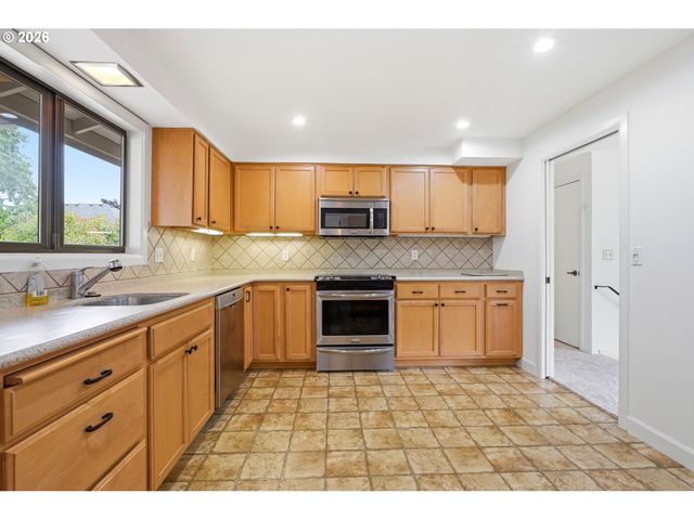 12845 Se WHERE ELSE Ln, Milwaukie, OR 97222