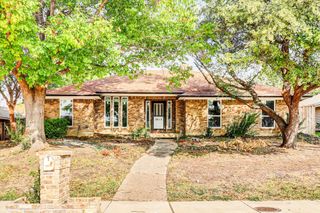 2615 Dove Creek Lane, Carrollton, TX 75006