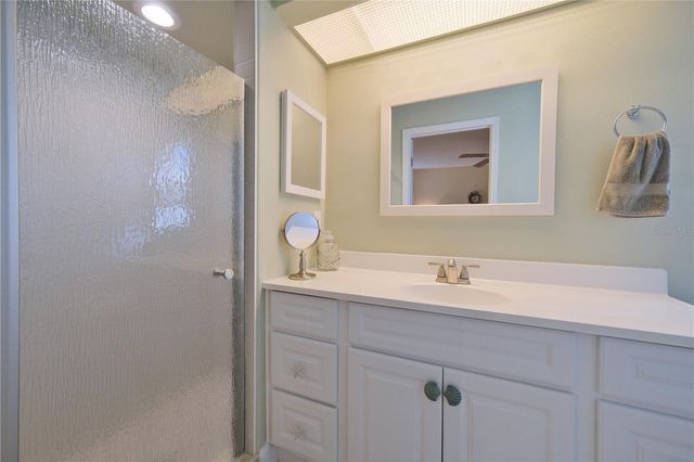 3549 65TH AVENUE CIRCLE E, Sarasota, FL 34243