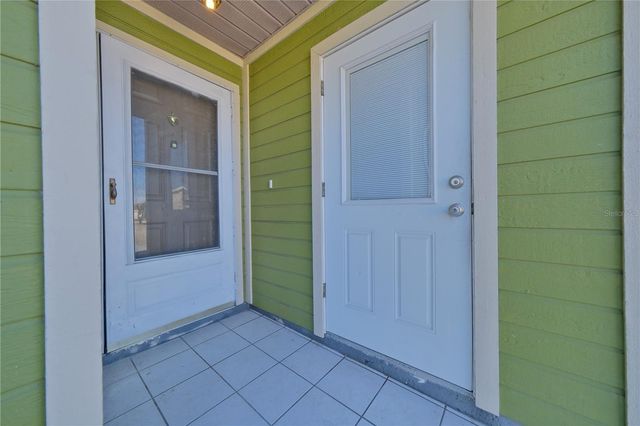 3549 65TH AVENUE CIRCLE E, Sarasota, FL 34243