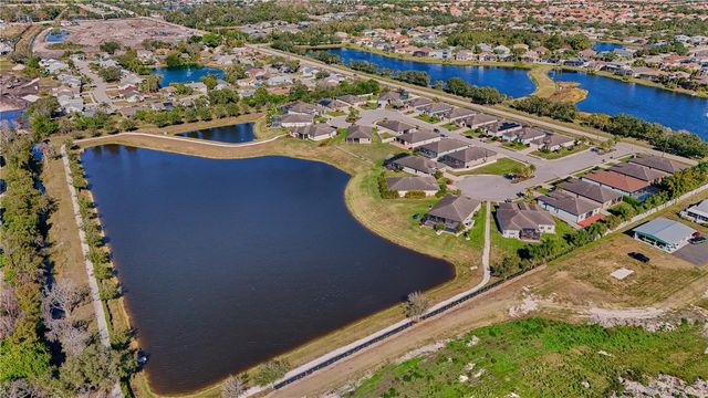 3549 65TH AVENUE CIRCLE E, Sarasota, FL 34243