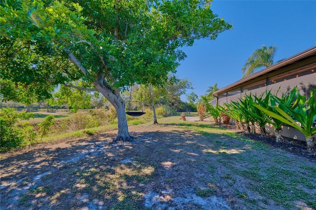 3549 65TH AVENUE CIRCLE E, Sarasota, FL 34243