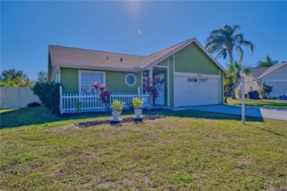 3549 65TH AVENUE CIRCLE E, Sarasota, FL 34243