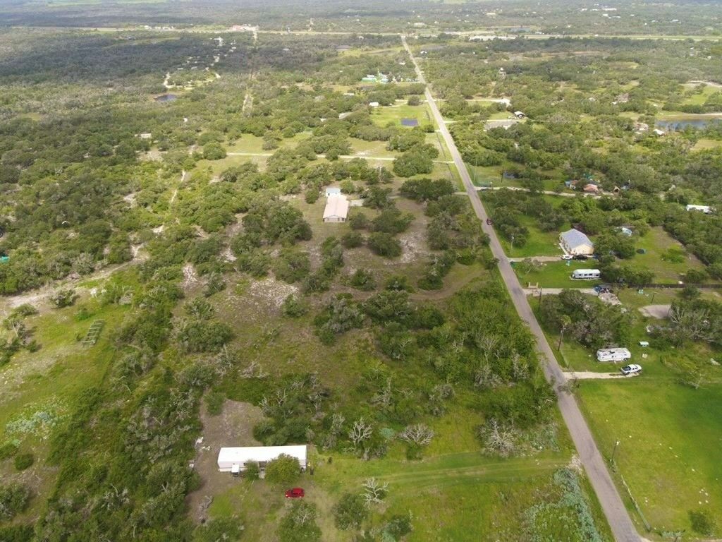 1519 18th St, Rockport, TX 78382 — photo 4