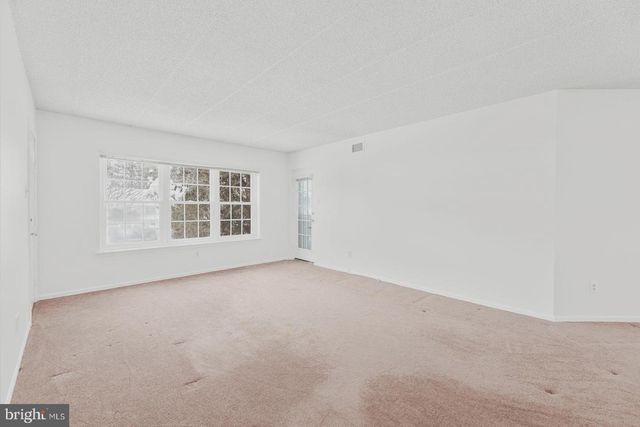 1303 VALLEY GLEN RD, Elkins Park, PA 19027