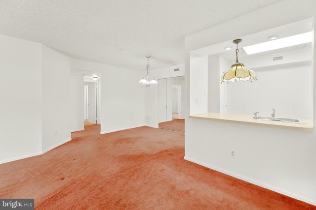 1303 VALLEY GLEN RD, Elkins Park, PA 19027