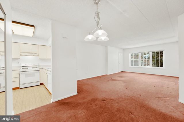 1303 VALLEY GLEN RD, Elkins Park, PA 19027