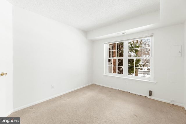 1303 VALLEY GLEN RD, Elkins Park, PA 19027