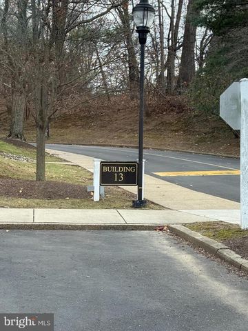 1303 VALLEY GLEN RD, Elkins Park, PA 19027