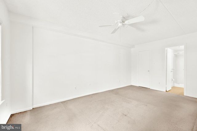 1303 VALLEY GLEN RD, Elkins Park, PA 19027