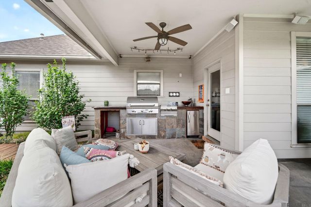 12484 Old Mill Dr, Geismar, LA 70734