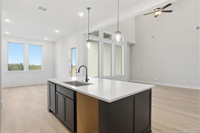 219 Hillside Park, San Antonio, TX 78253